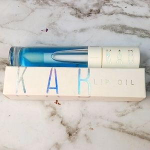 KAB Lip Oil In "Blue Raspberry"